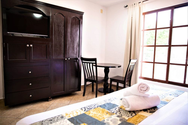 Bedroom 2, Hotel Colonial Playa del Carmen, Cozumel