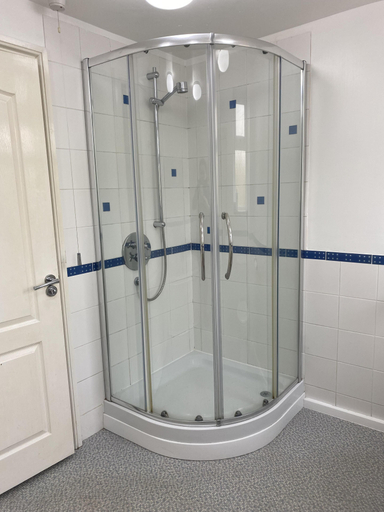 Bathroom 5, Stansted Airport Guest Rooms, Essex