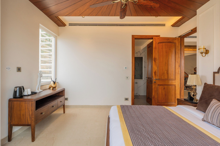 Room 4, ELIVAAS privé Royce Rose 4BHK Hilltop, Solan