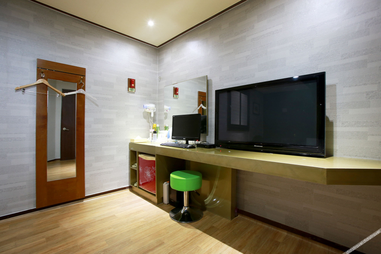 Others 5, Incheon (Songdo) Bobos, Yeonsu