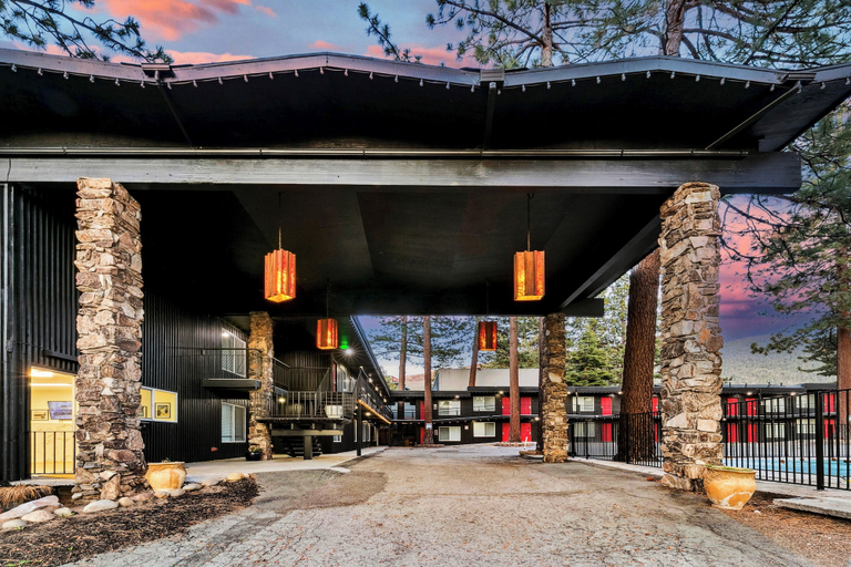 Exterior & Views 2, Ambassador Lake Tahoe, El Dorado