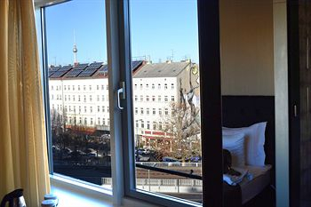 Others 2, Hotel Vier Jahreszeiten Berlin City, Berlin