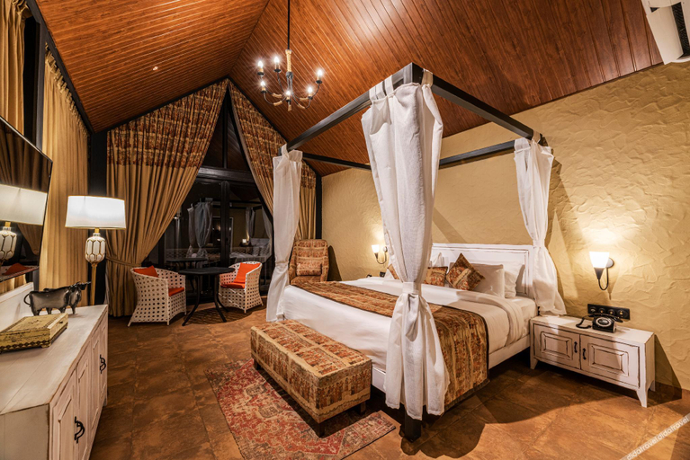 Bedroom 3, Canary Islands Resort & Spa, Pune