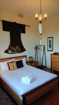 Room 2, Empire Hotel Deloraine, Meander Valley