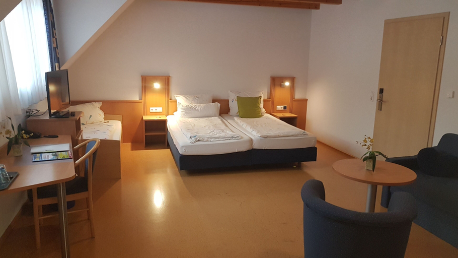 Bedroom 3, Andi´s Steakhüsli & Hotel, Lörrach
