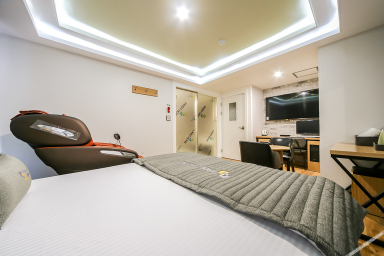 Bedroom 3, Daegu Gyeongbuk University Sweet Hotel, Buk