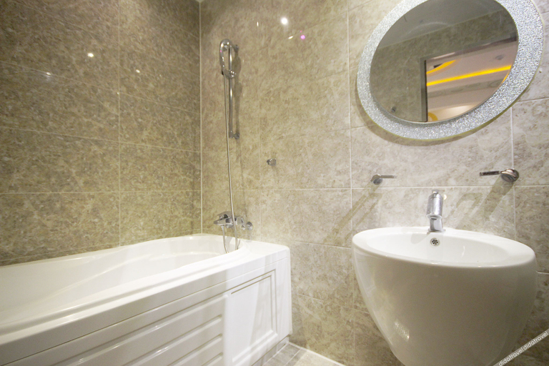 Bathroom 5, Sangju B&B Hotel, Sangju