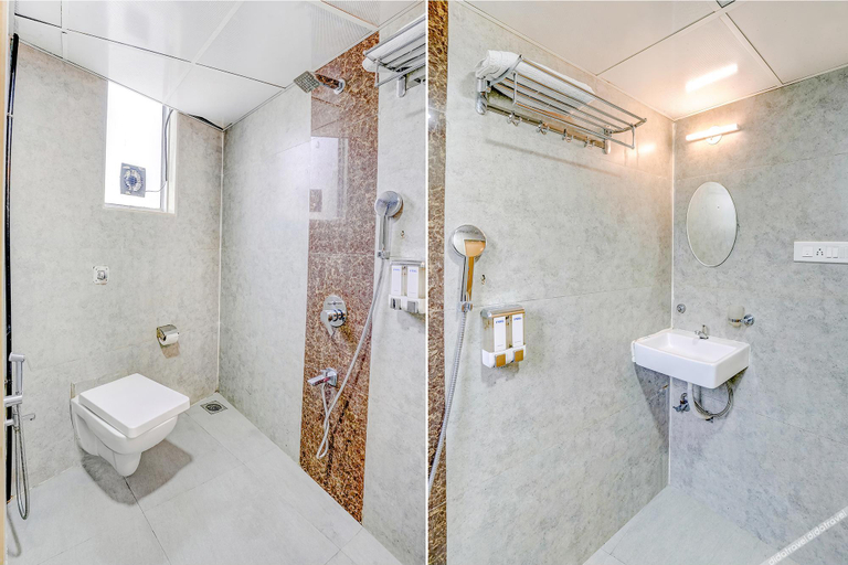 Bathroom 4, Hotel Nirvana Grace, Mumbai Suburban