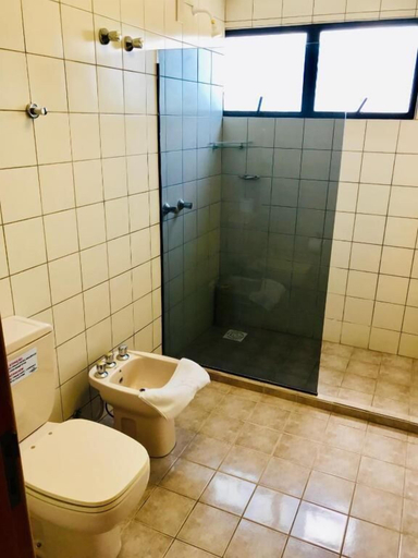 Bathroom 4, Hotel San Isidro, São Gabriel