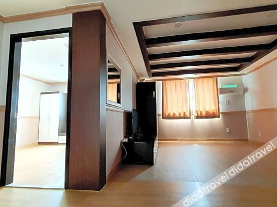 Others 1, Daecheon Resortel, Boryeong