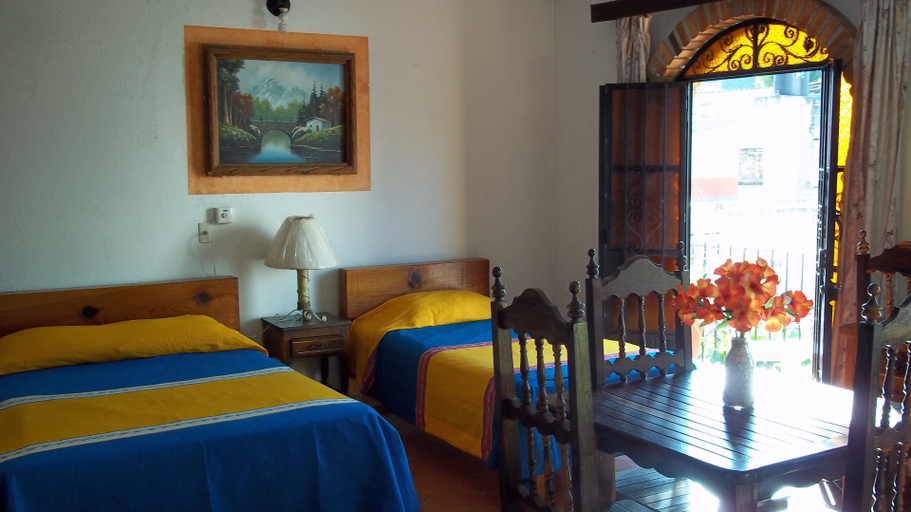 Others 4, Hotel Azteca, Puerto Vallarta