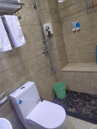 Bathroom 3, Zhangzhou Guanghua Hotel, Zhangzhou