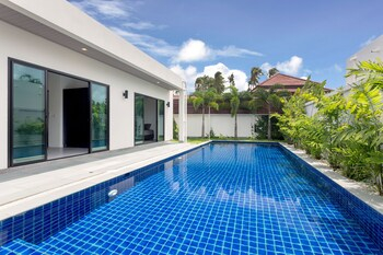Others 4, Large 3BR Villa with Big Pool by Intira, Pulau Phuket