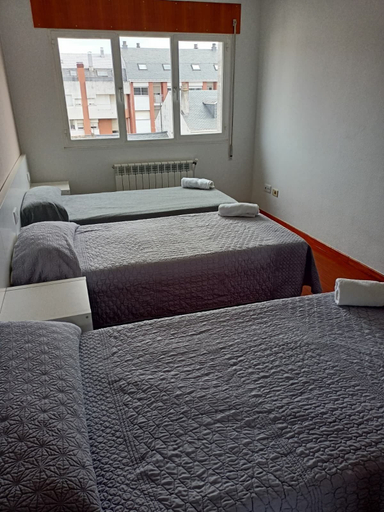 Bedroom 3, dpCristal Sarria Centro, Lugo