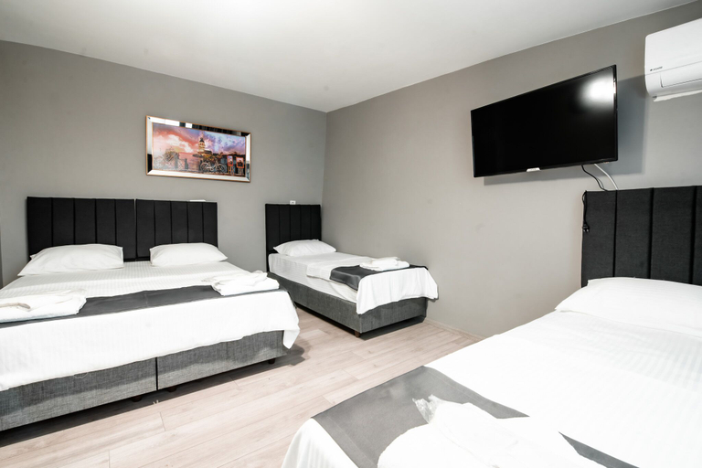 Others 2, Pera Wall Hotel & Suites, Beyoğlu