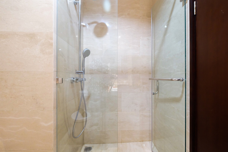 Bathroom 3, Comfortable Studio at Menteng Park Apartment, Central Jakarta