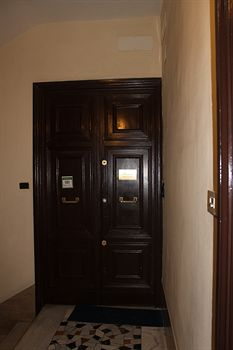 Others 4, Rovati Guest House, Roma