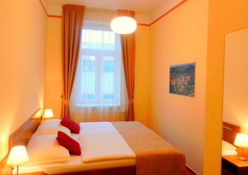 Others 2, Hotel Tábor, Tábor