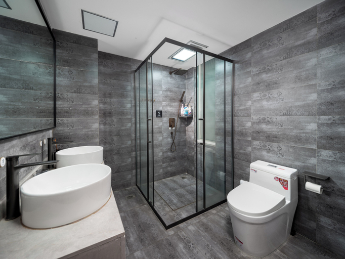 Bathroom 3, Da Li Yu Jia Ren Hotel, Dali Bai