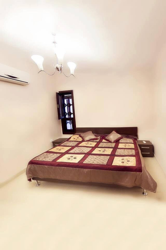 Bedroom 3, Thara Dead Sea, Shooneh Janoobiyyeh