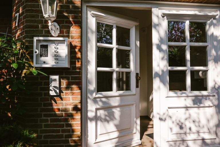 Others 4, Mimosa House, Nordfriesland