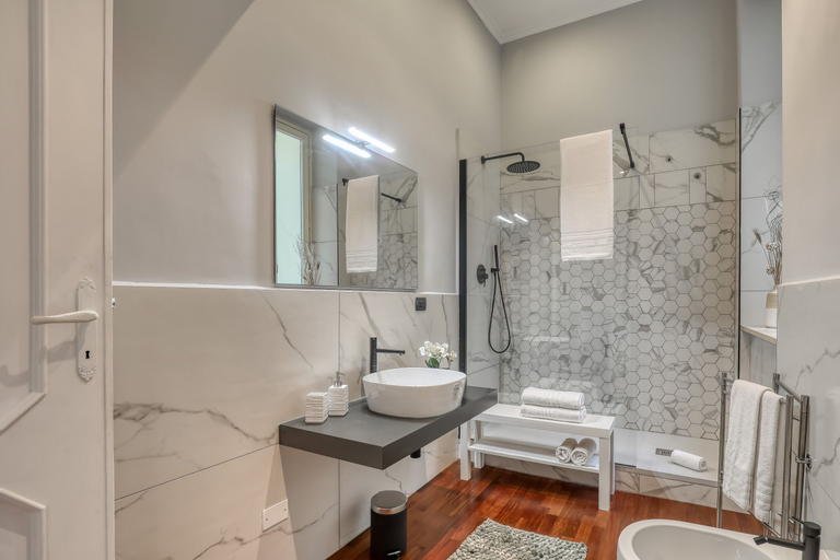 Bathroom 2, Atrhome Luxury Frattina, Rome