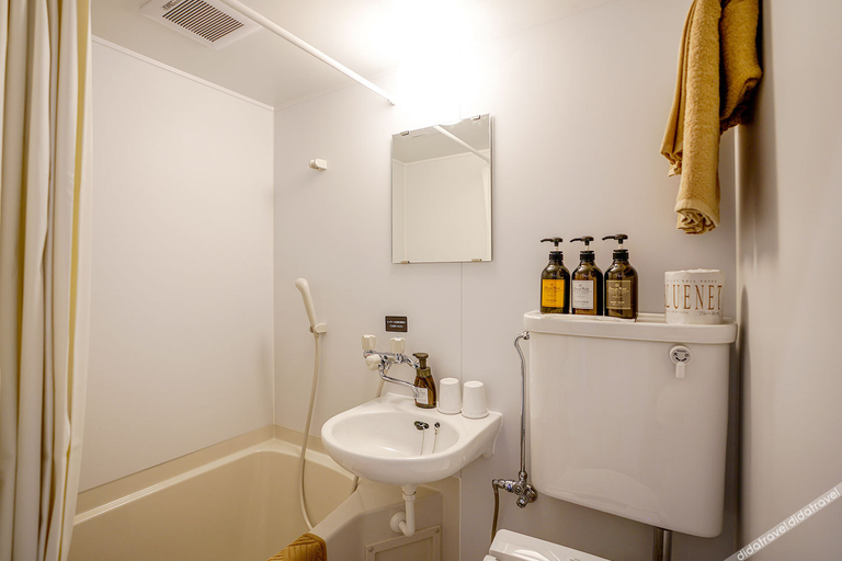 Bathroom 3, HOTEL R9 The Yard Koga, Koga