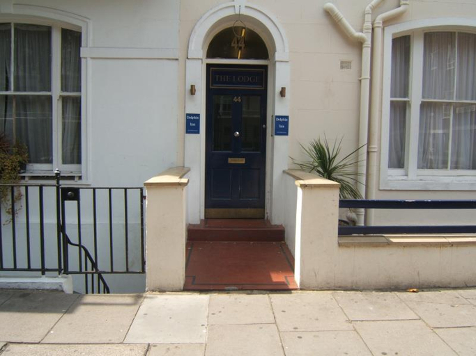 Exterior & Views 3, Dolphin Inn, London