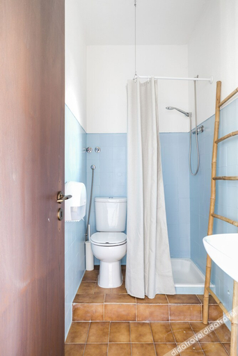 Bathroom 4, Selina Geres, Terras de Bouro