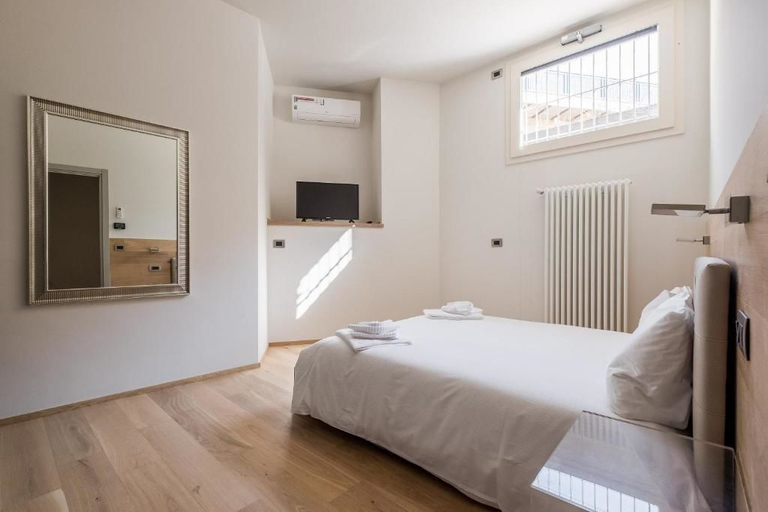 Bedroom 4, Aparthotel Sant'Orsola, Bologna