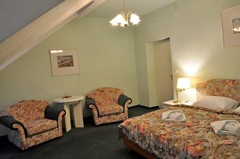 Others 4, Hotel Ester, Karlovy Vary