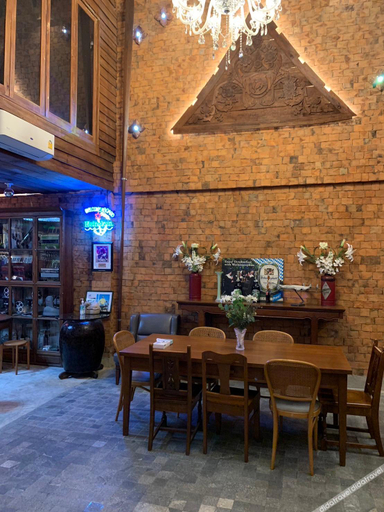 Food & Drinks, Me Design khao yai , Pak Chong
