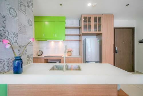 Others 3, Central Apartment - RiverGate Residence, District 4