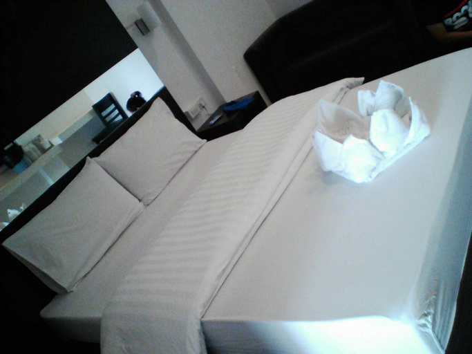 Bedroom 2, The Room 24 Resort, Khlong Luang