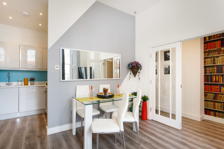 Others 5, Notting Hill Residences, London