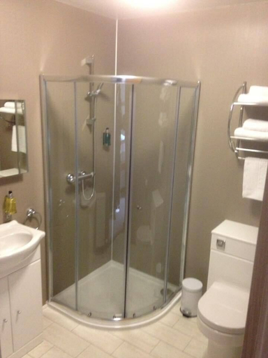 Bathroom 3, Heath Hill Hotel, Aberdeenshire