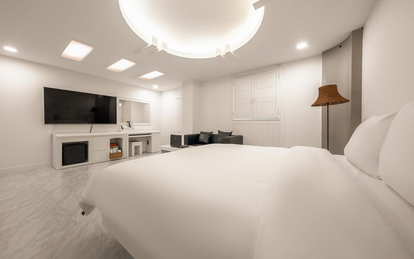 Bedroom 4, Chungju Baraan Hotel, Chungju