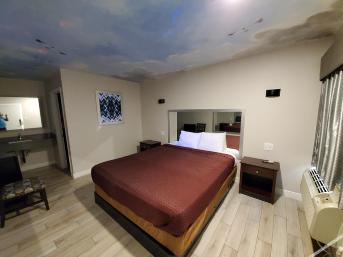 Bedroom 2, Patio Motel, Los Angeles
