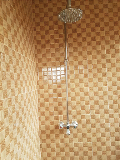 Bathroom 3, Kentania Hotel, Bahati