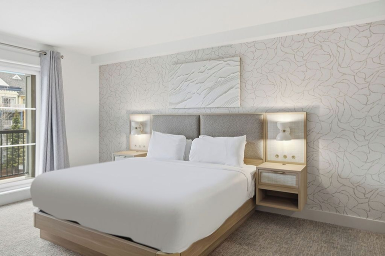 Bedroom 3, Blue Mountain Resort Mosaic Suites, Grey