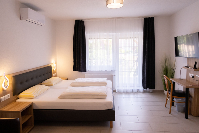 Bedroom 2, Gap Hotel, Verden