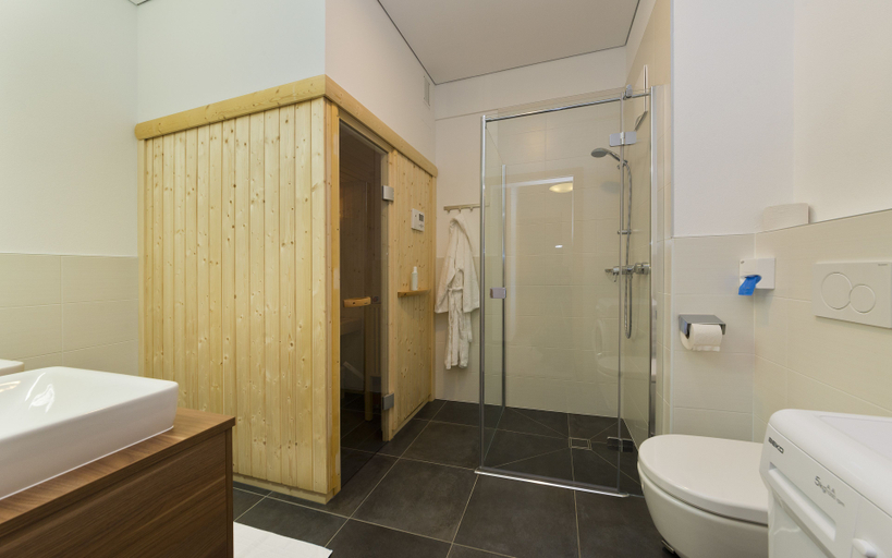 Bathroom 3, Apartments Dolomit Royal, Lienz