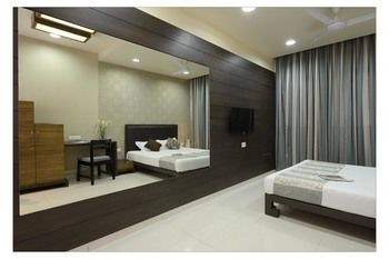 Others 1, Hotel Rajmahal, Pune