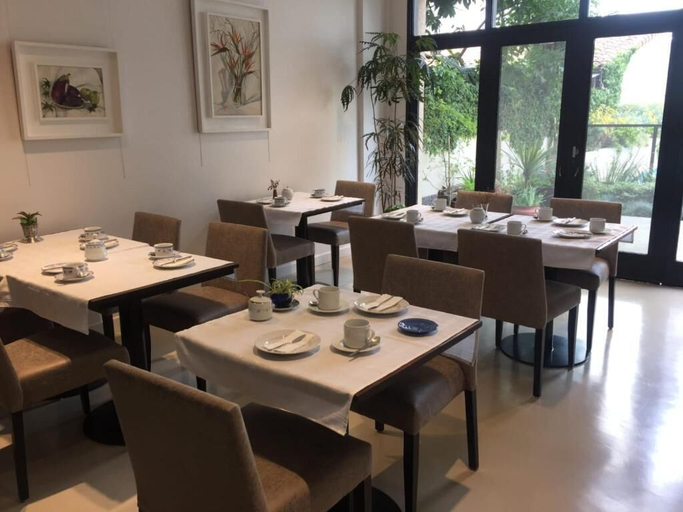 Food & Drinks 4, Rawson 3840, San Isidro