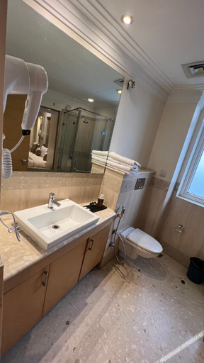 Bathroom 5, The Anovia Stays - All Bathtub Rooms, Gurgaon