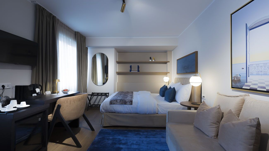 Bedroom 2, Delphi Hotel & Restaurant, Harburg