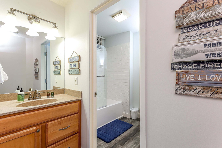 Bathroom 3, The Shores Lakeside Condo Unit 5682, Grand Traverse