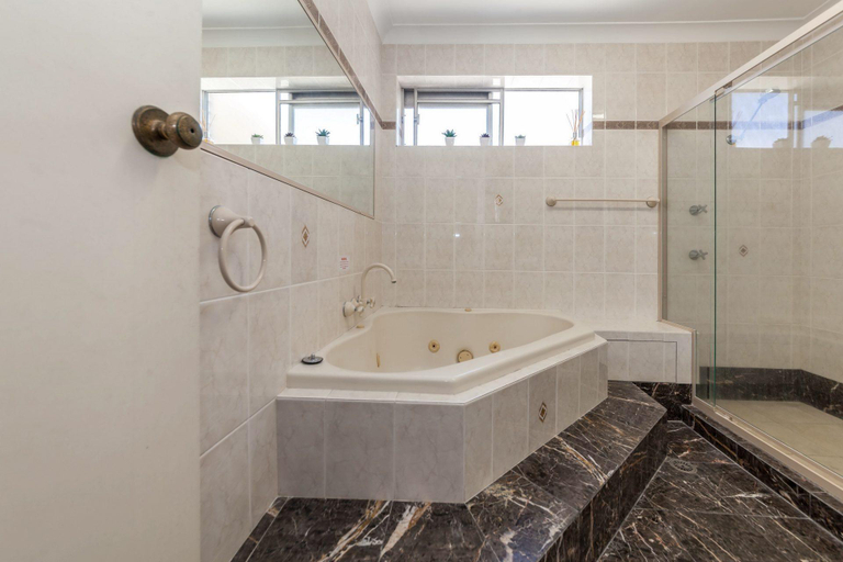 Bathroom 3, 2-Bedroom Apartment -Laman Lodge, Unit 5, Port Stephens