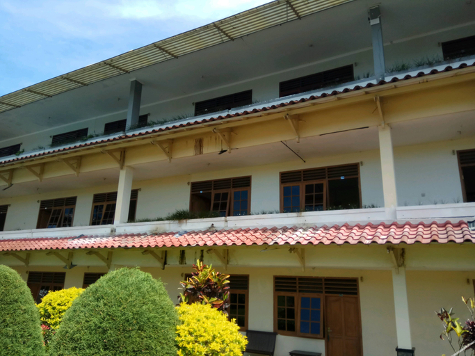 Exterior & Views 4, Hotel Mutiara Baru, Malang