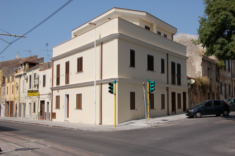 Exterior & Views 2, Beb 2000, Sassari